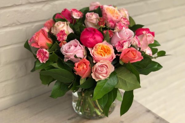 De eerste pioenen FlowersRme