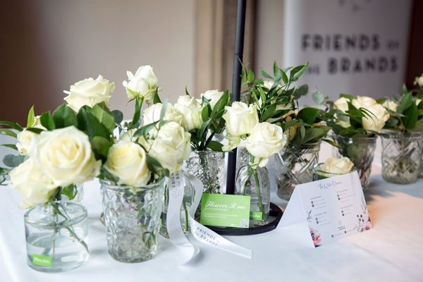 witte-bloemen-tafel-feestzaal-4-FlowersRme