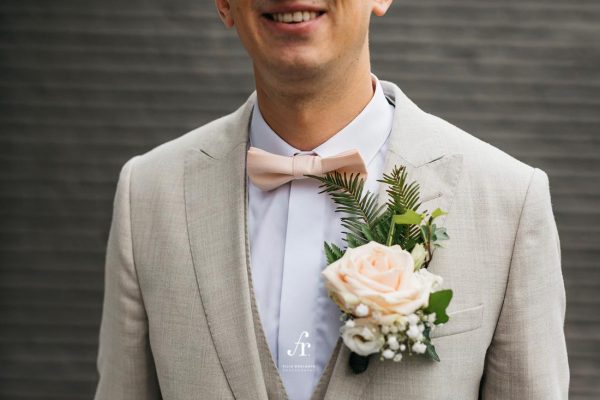 Corsage jungle wedding FRM