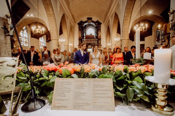Kerkdecoratie Coral Wedding