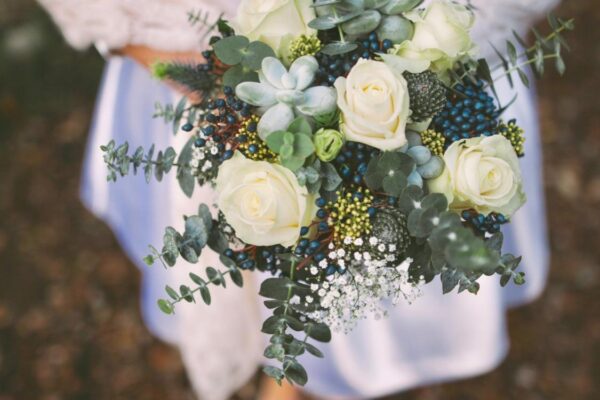 Winter wedding bouquet FRM